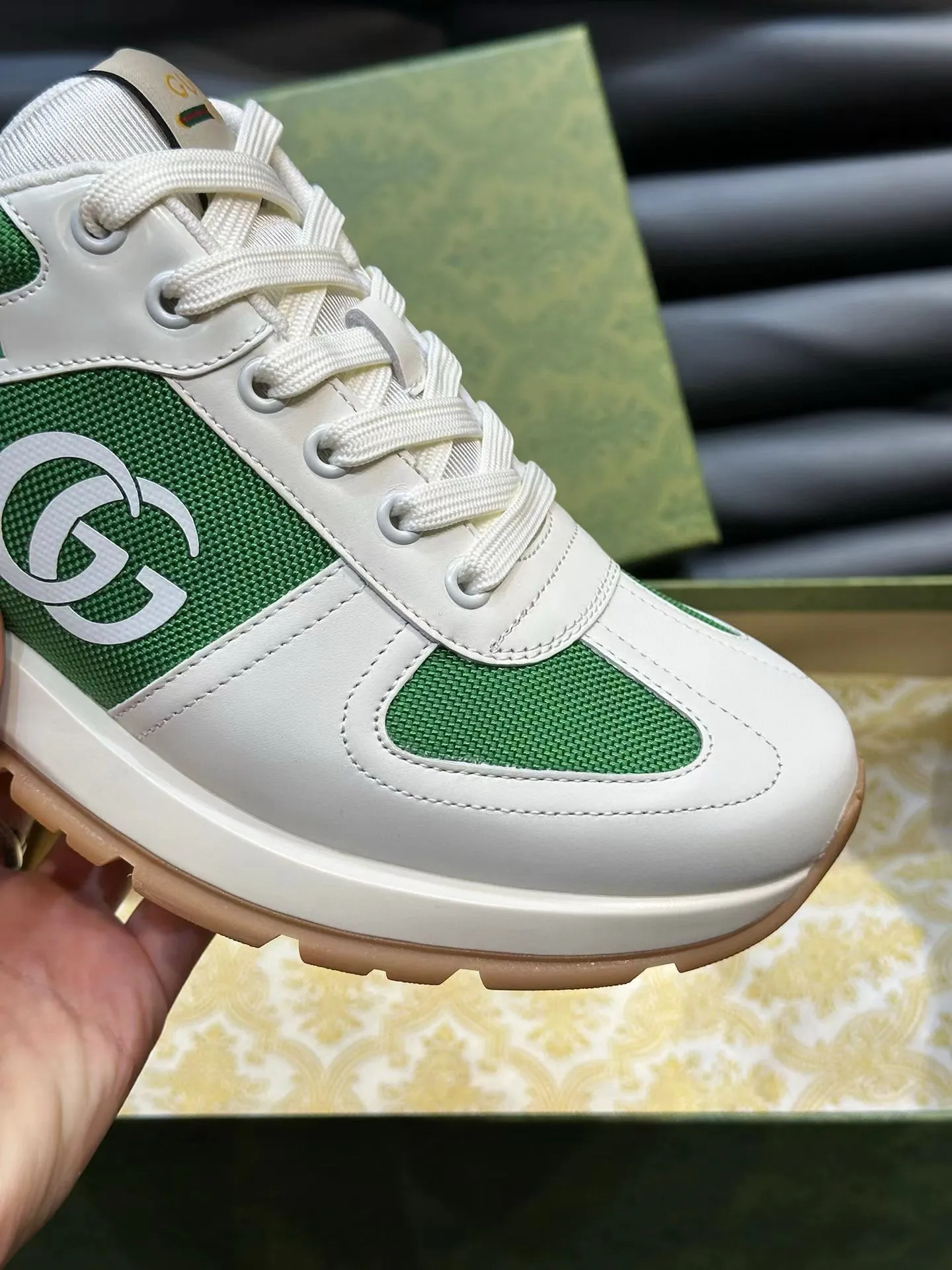 Factory price: 460💰Gucci new men's shoes GUCCI [Lightning] latest shoes are shipped. Original quality, fashionable, made of special materials, sheepskin lining, brand new packaging. The foot feels super comfortable and the workmanship is impeccable. Size: 38-45, Dingyi 45